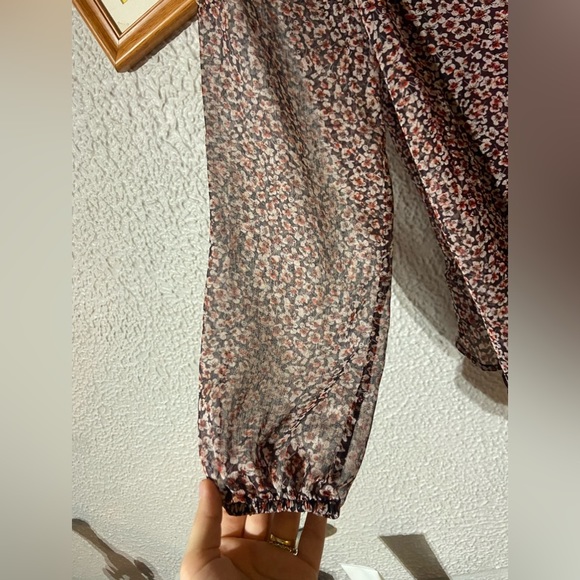 ATTESA Maternity Red Puff Sleeve Floral Red Blouse Size Large - Picture 3 of 4